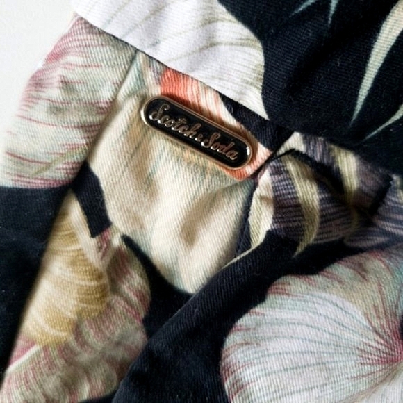 Scotch & Soda Tropical Print 8" Inseam Cotton Shorts - Picture 10 of 14